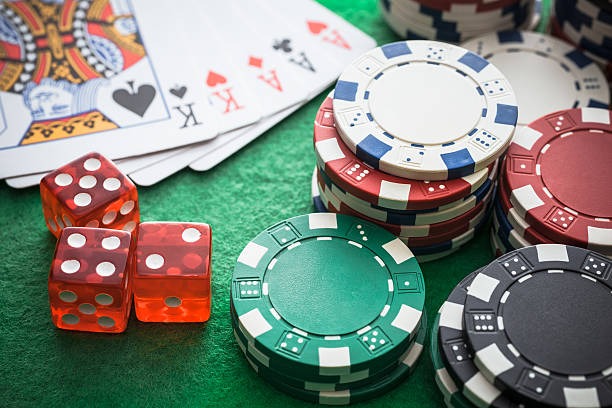 Mobile dashboard showing football markets and live casino options